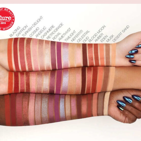 Huda Beauty Dessert Dusk Palette - Picture 3 of 3